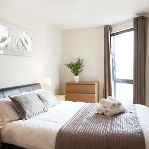 Apartment Cheltenham Plaza, Ashchurch
